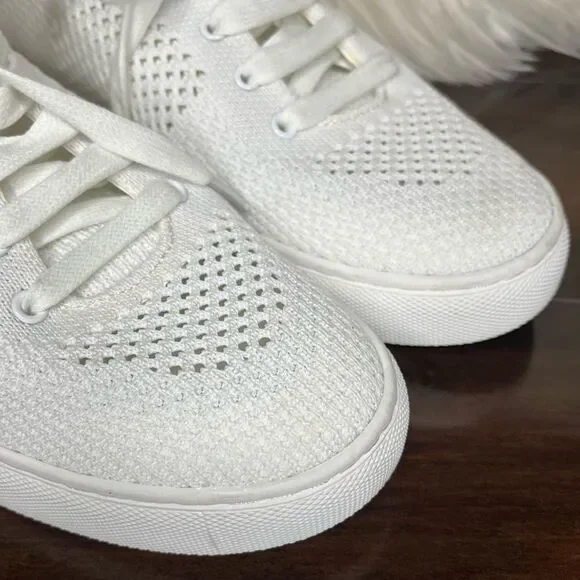 Banana Republic White Mesh Sneaker With Pink Stripe - Picture 5 of 6